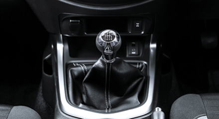 Nissan Navara SE Model gear knob
